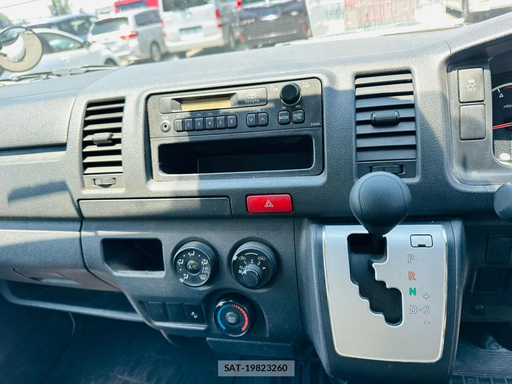 Toyota HIACE VAN 2019 6714470-18