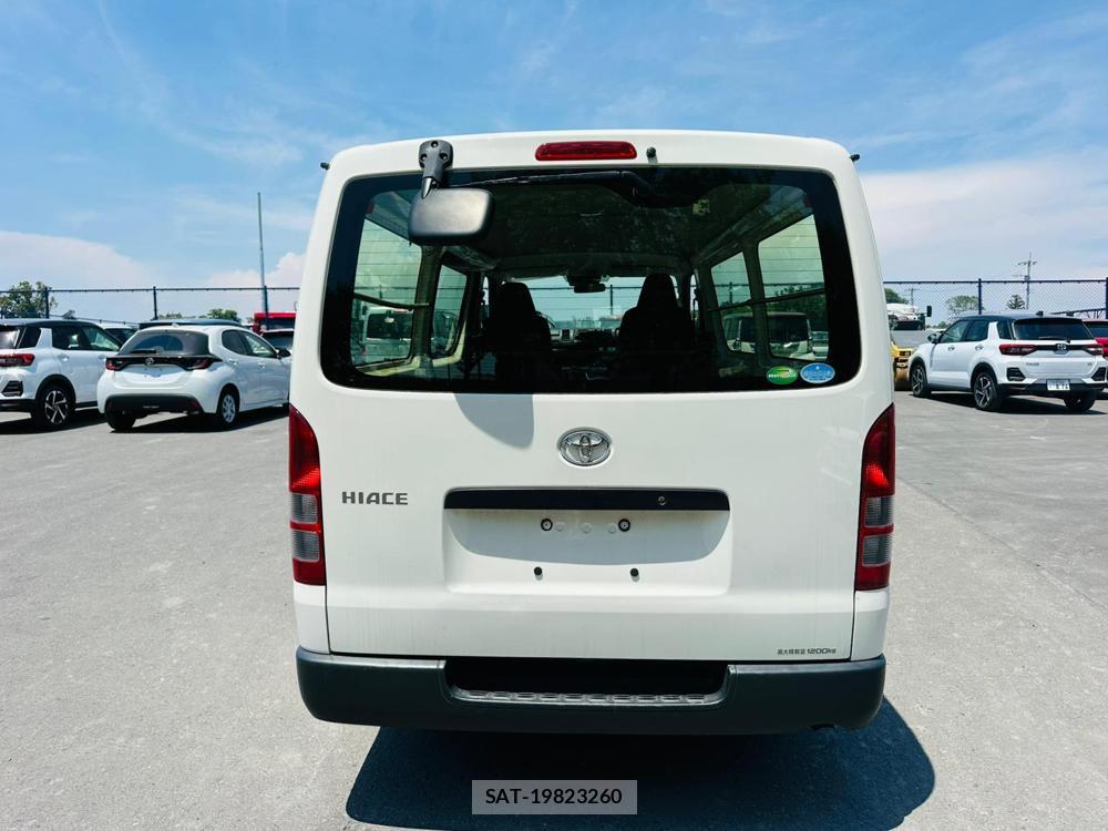 Toyota HIACE VAN 2019 6714470-3