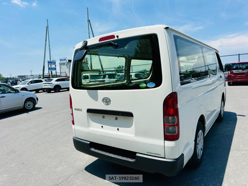 Toyota HIACE VAN 2019 6714470-4