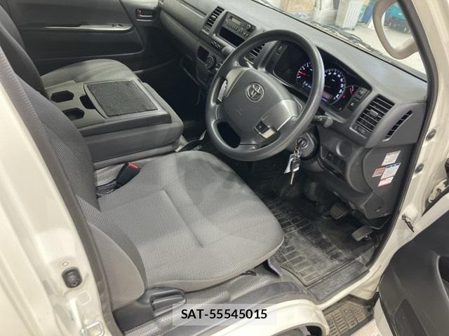 Toyota HIACE VAN 2019 6804490-4