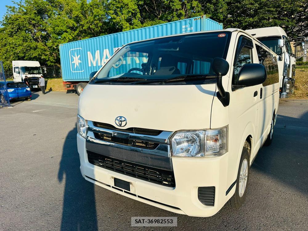 Toyota HIACE VAN 2019 6762419-0