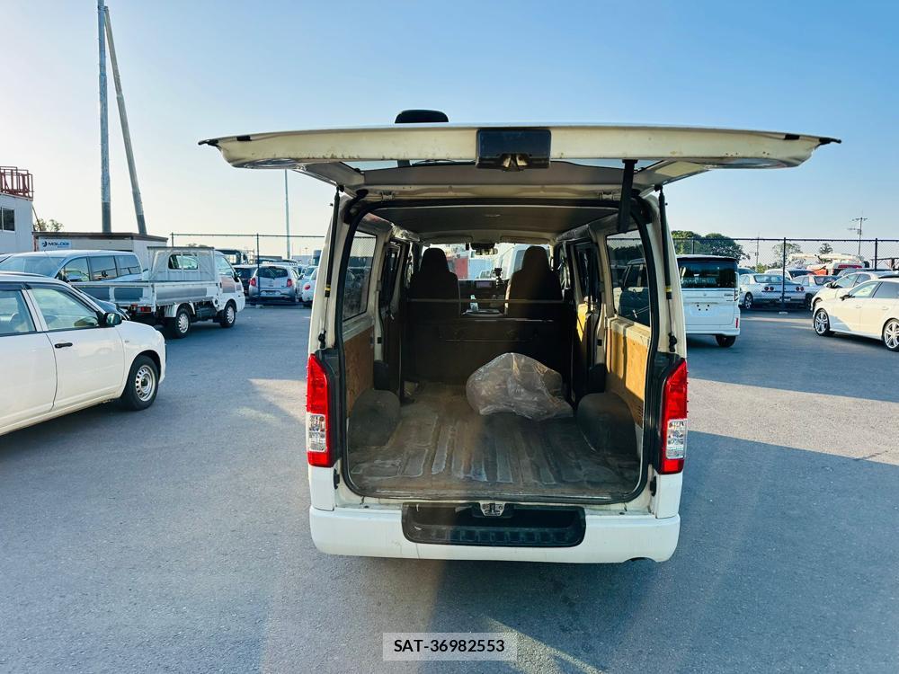 Toyota HIACE VAN 2019 6762419-26