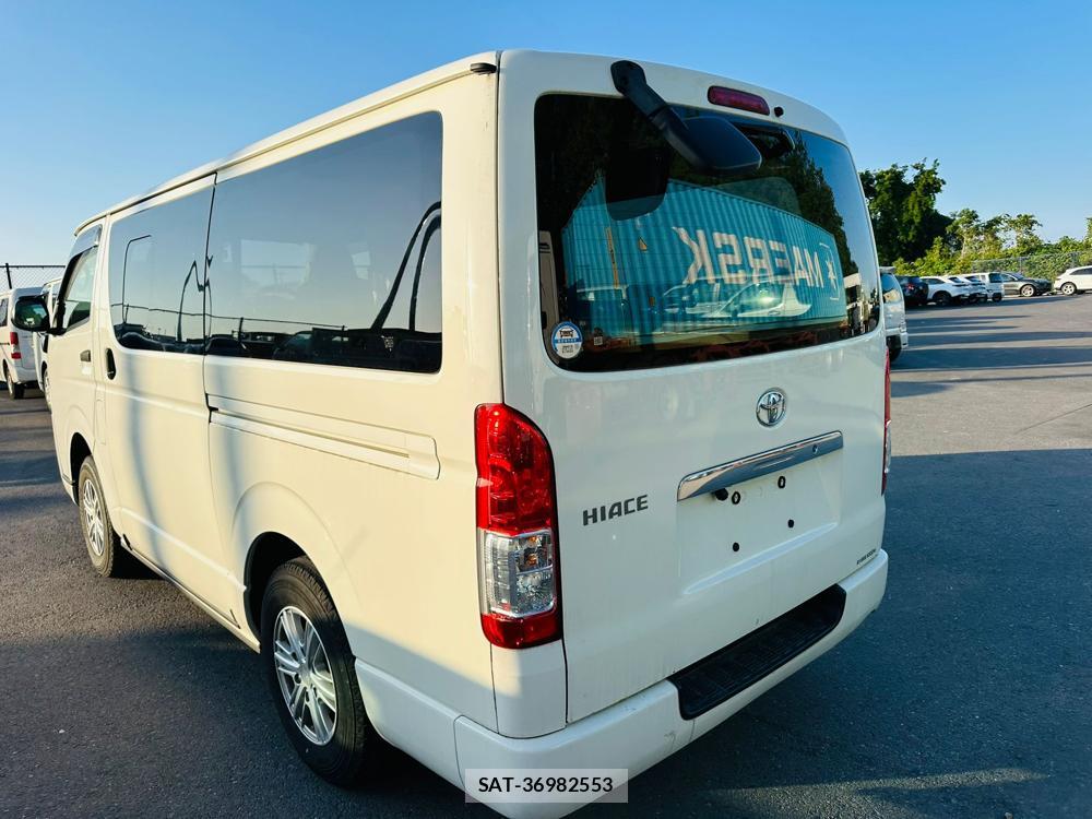 Toyota HIACE VAN 2019 6762419-2