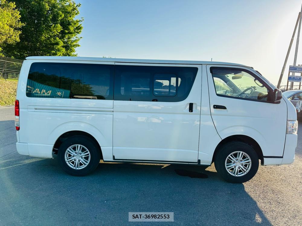 Toyota HIACE VAN 2019 6762419-5