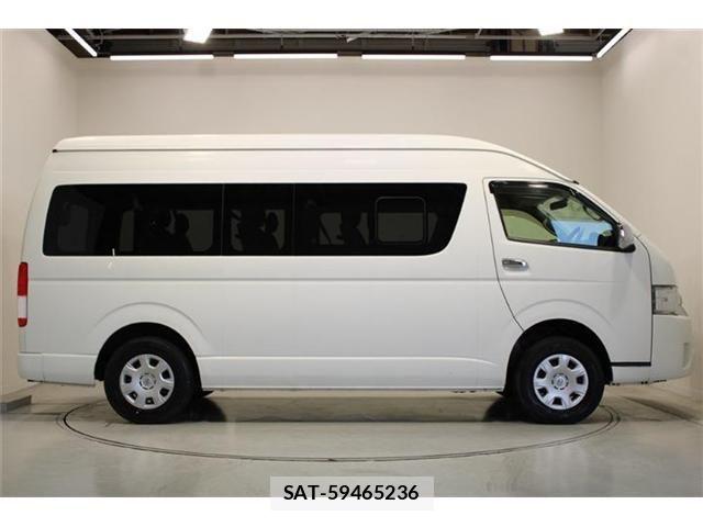Toyota HIACE VAN 2014-11 6906030-12