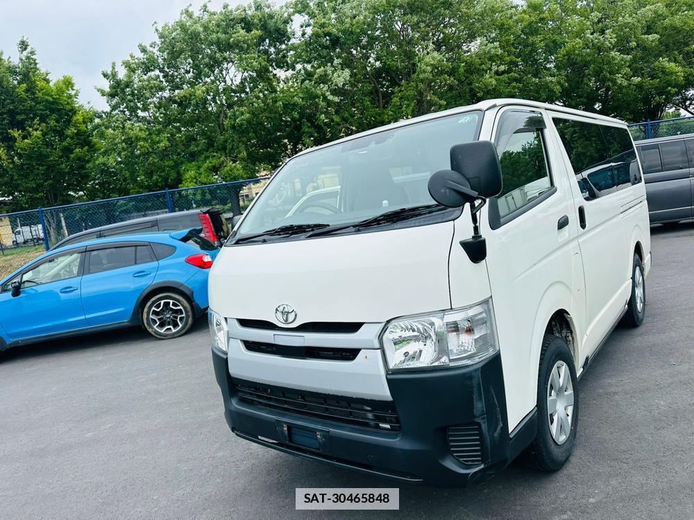 Toyota HIACE VAN 2019 6804477-0