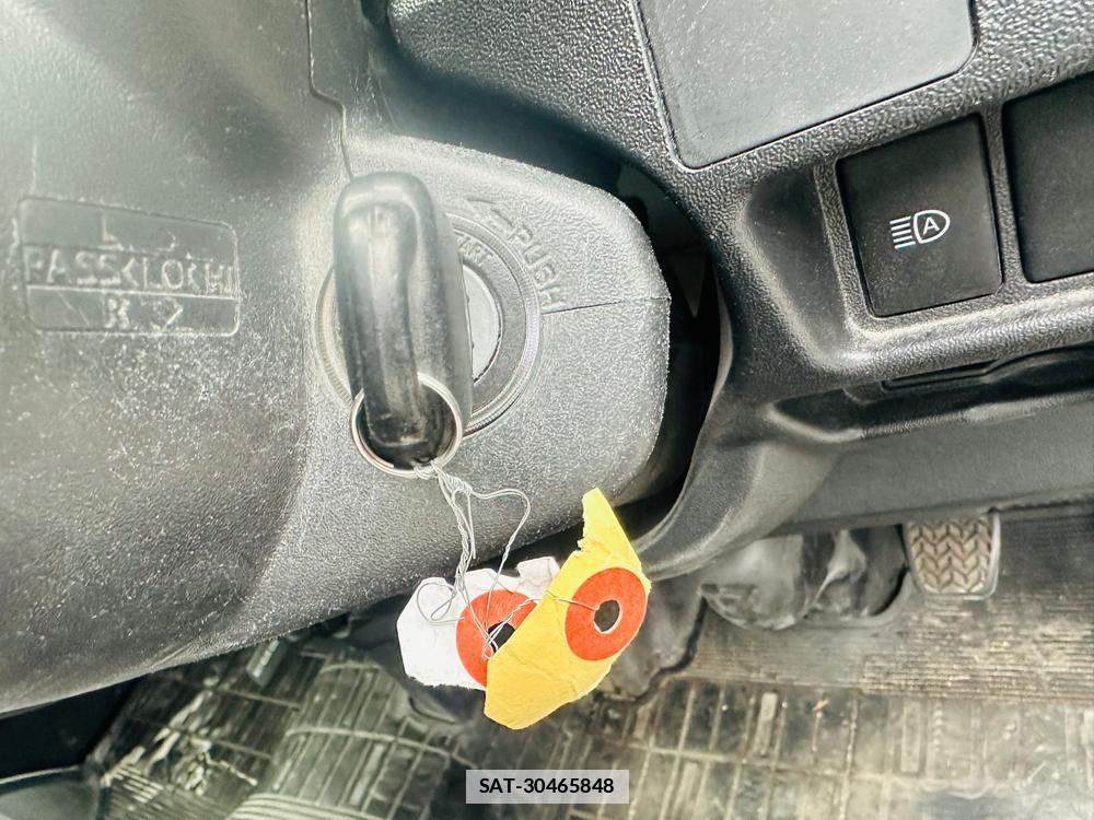 Toyota HIACE VAN 2019 6804477-16