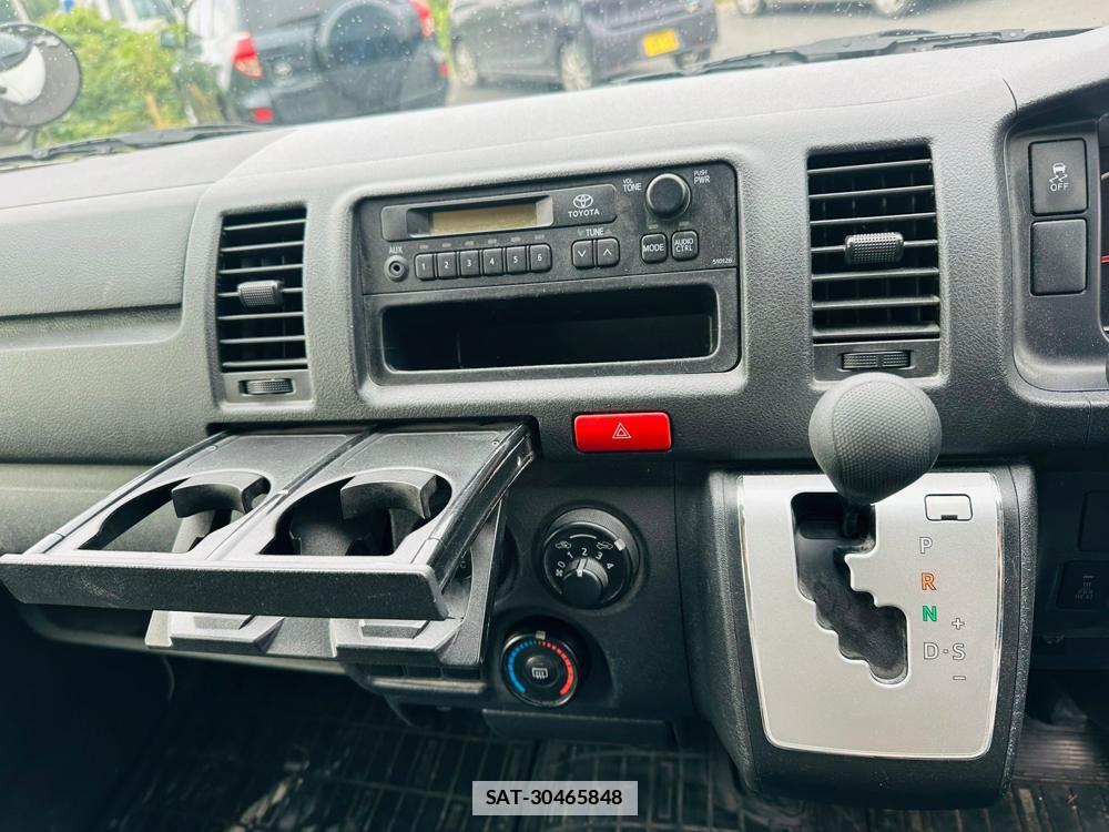 Toyota HIACE VAN 2019 6804477-18