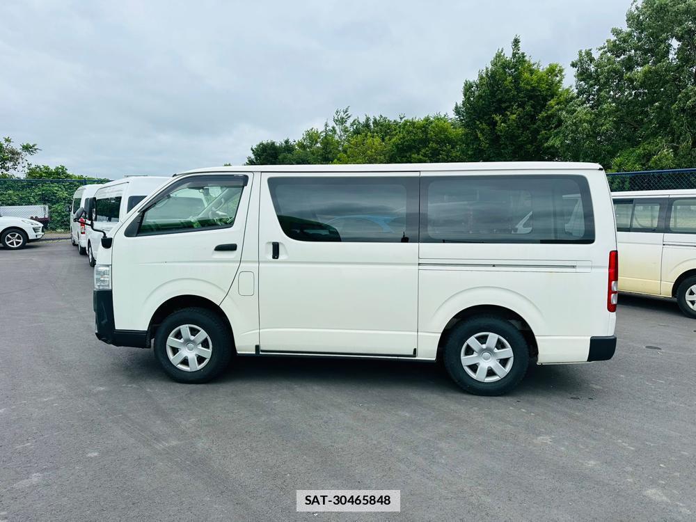 Toyota HIACE VAN 2019 6804477-1