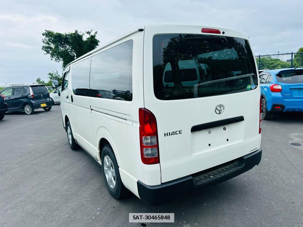 Toyota HIACE VAN 2019 6804477-2