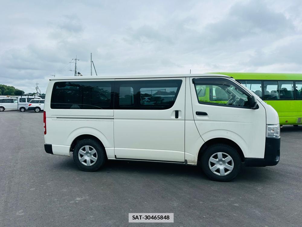Toyota HIACE VAN 2019 6804477-5