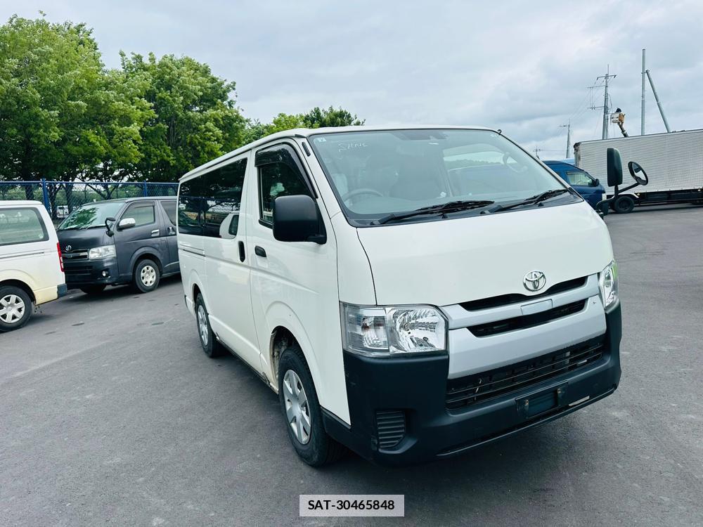 Toyota HIACE VAN 2019 6804477-6