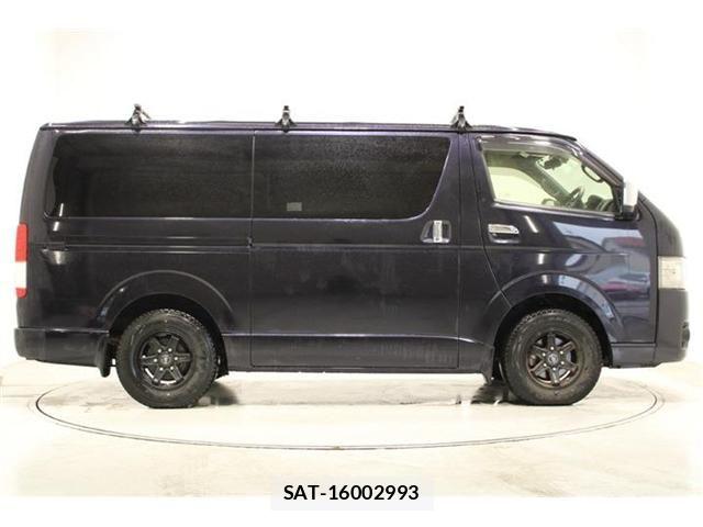 Toyota HIACE VAN 2021-02 7020579-12
