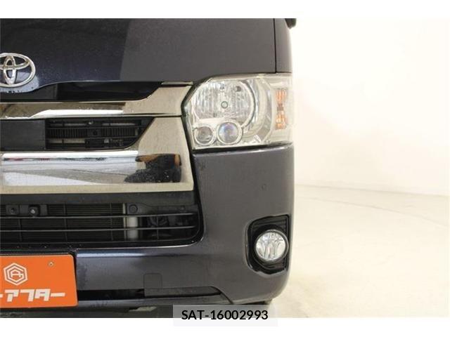 Toyota HIACE VAN 2021-02 7020579-13
