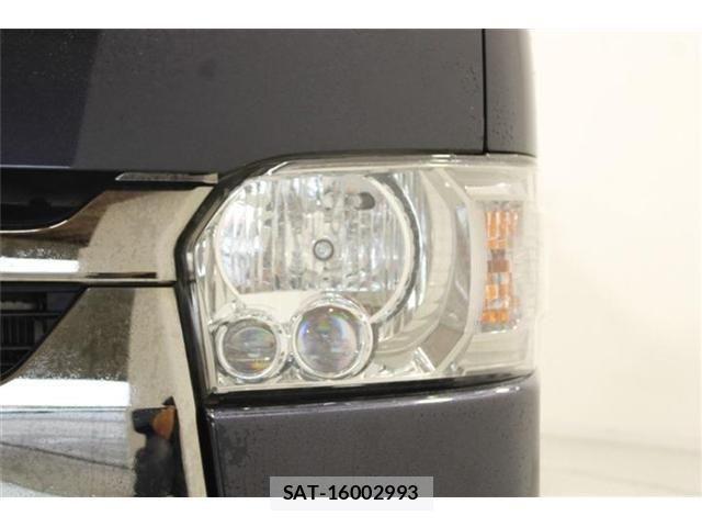 Toyota HIACE VAN 2021-02 7020579-14