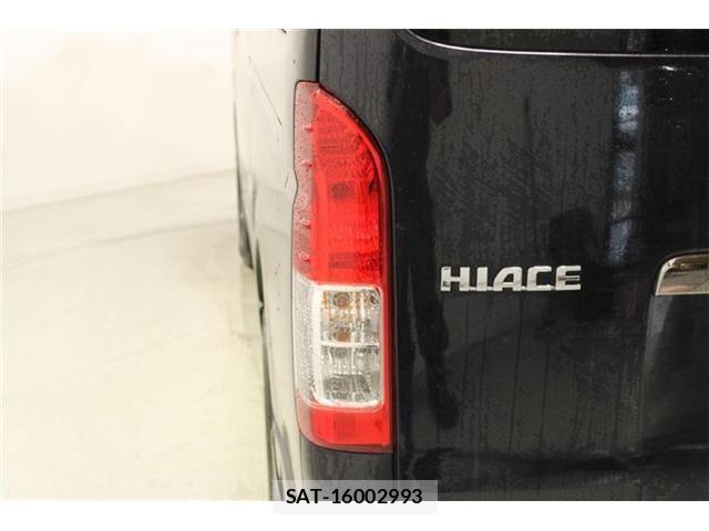 Toyota HIACE VAN 2021-02 7020579-18