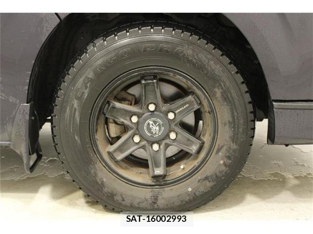 Toyota HIACE VAN 2021-02 7020579-21