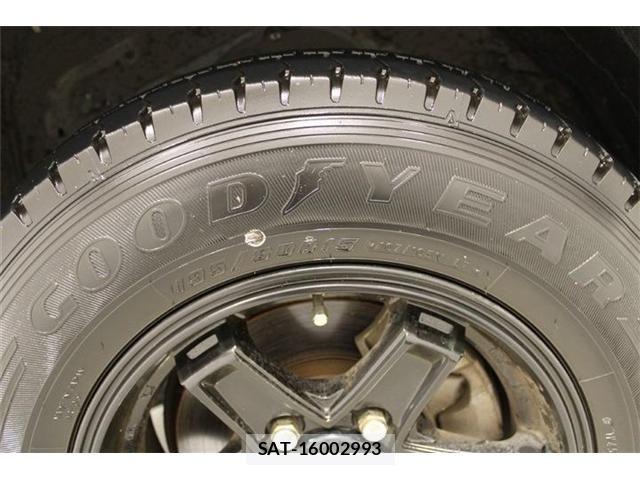 Toyota HIACE VAN 2021-02 7020579-25