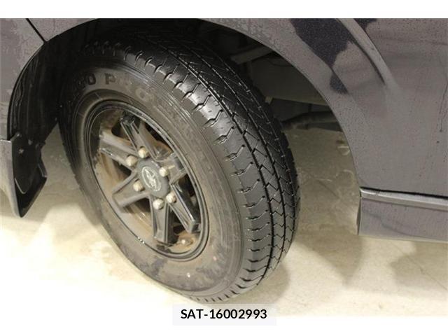 Toyota HIACE VAN 2021-02 7020579-26