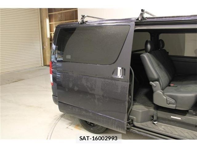 Toyota HIACE VAN 2021-02 7020579-29