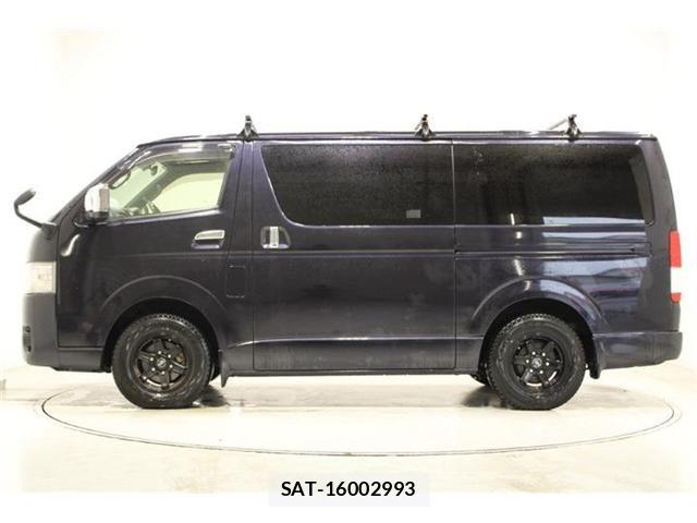 Toyota HIACE VAN 2021-02 7020579-8