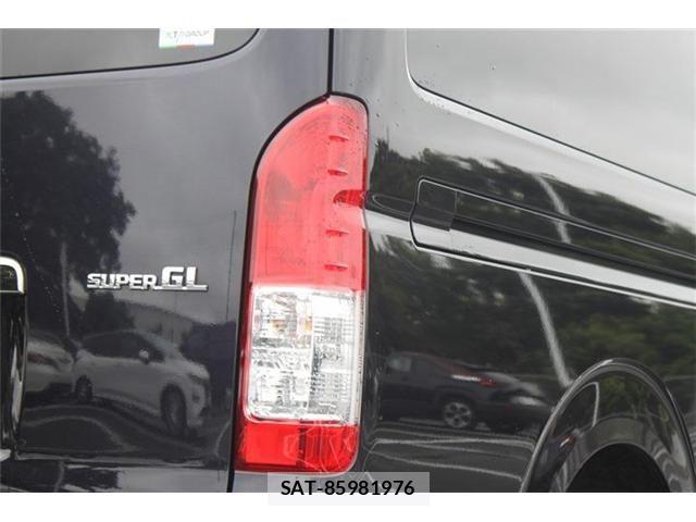 Toyota HIACE VAN 2022-07 7058765-18