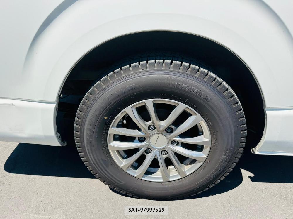 Toyota HIACE VAN 2019 7171829-27