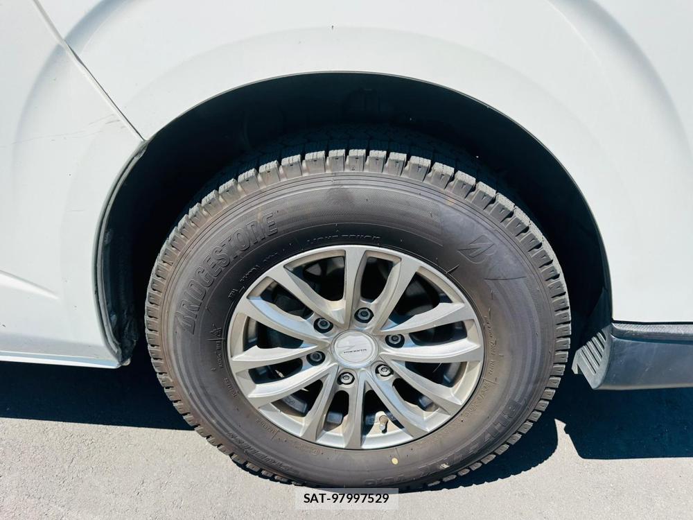 Toyota HIACE VAN 2019 7171829-28