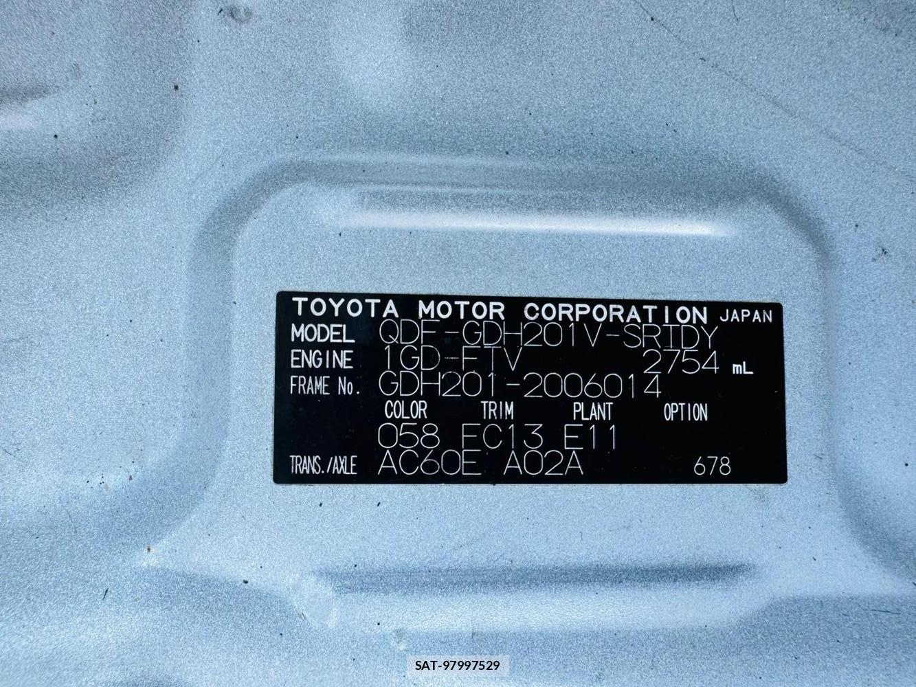 Toyota HIACE VAN 2019 7171829-39