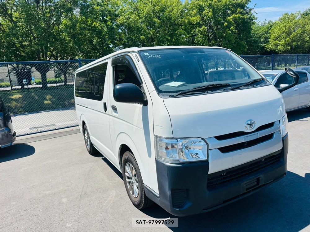 Toyota HIACE VAN 2019 7171829-6