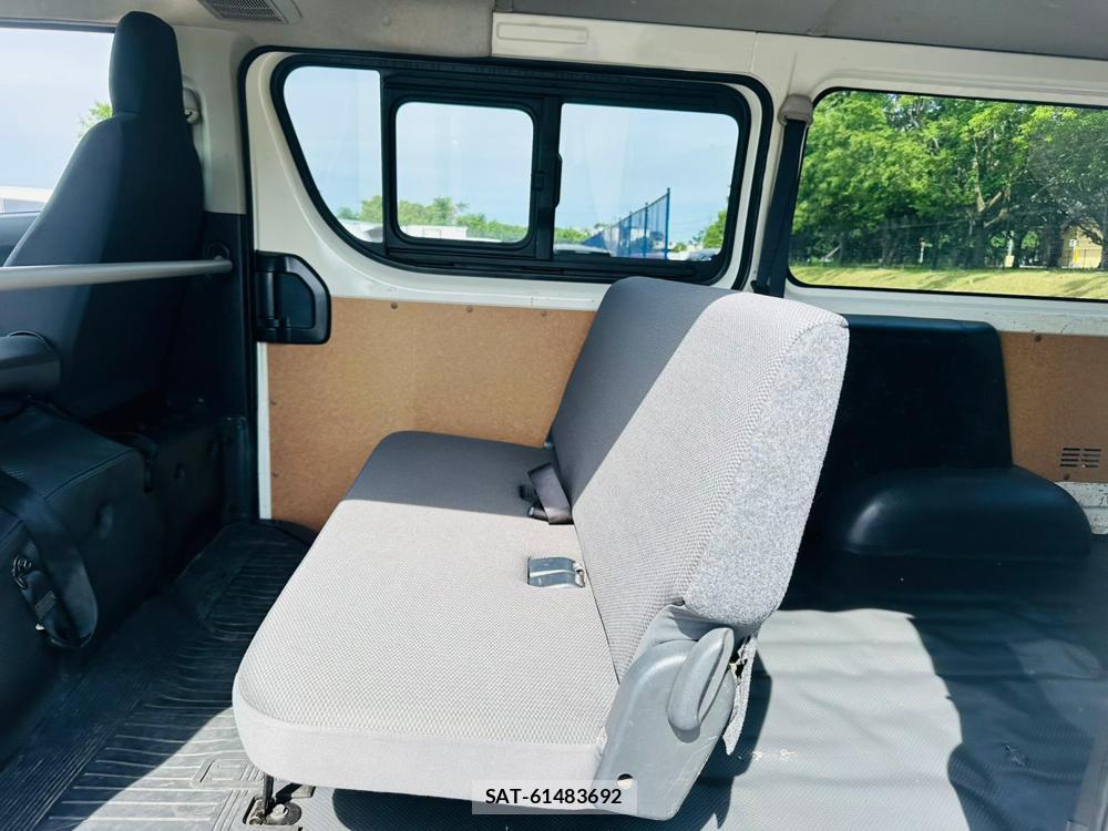 Toyota HIACE VAN 2019 7171825-9