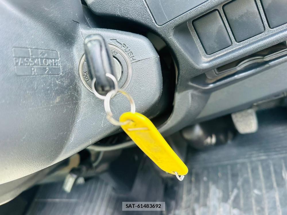 Toyota HIACE VAN 2019 7171825-16