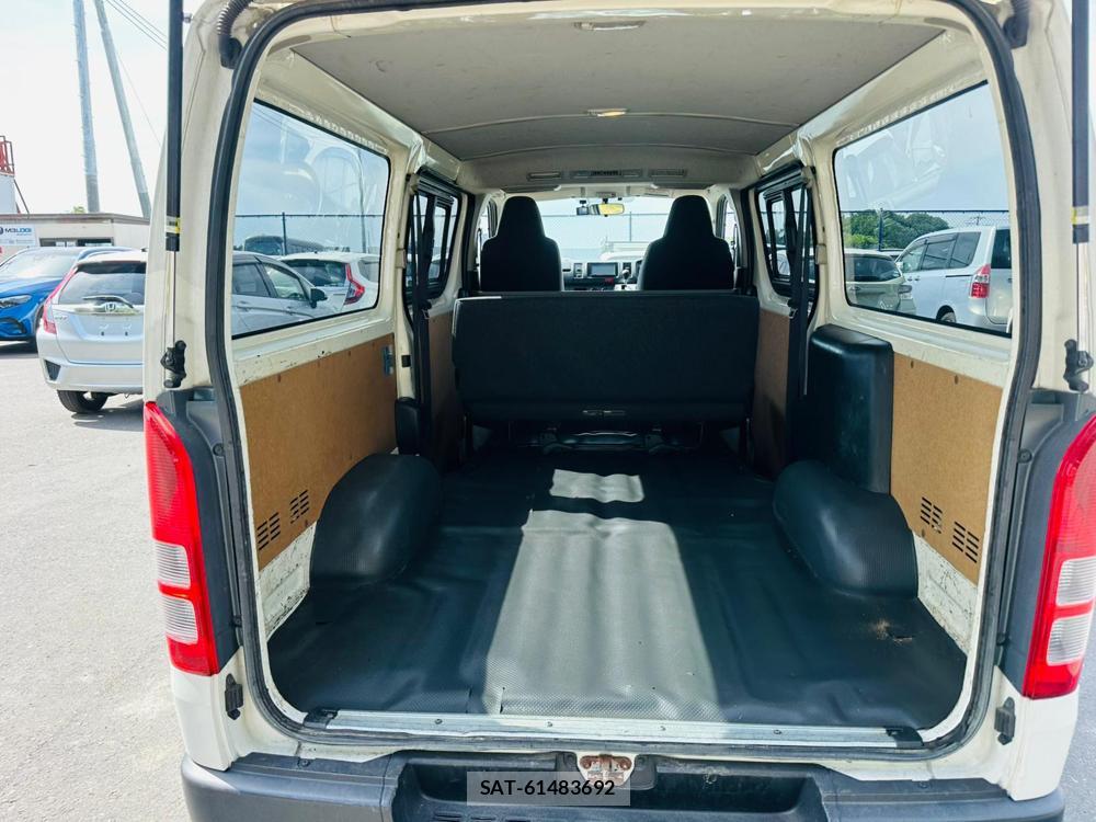 Toyota HIACE VAN 2019 7171825-25