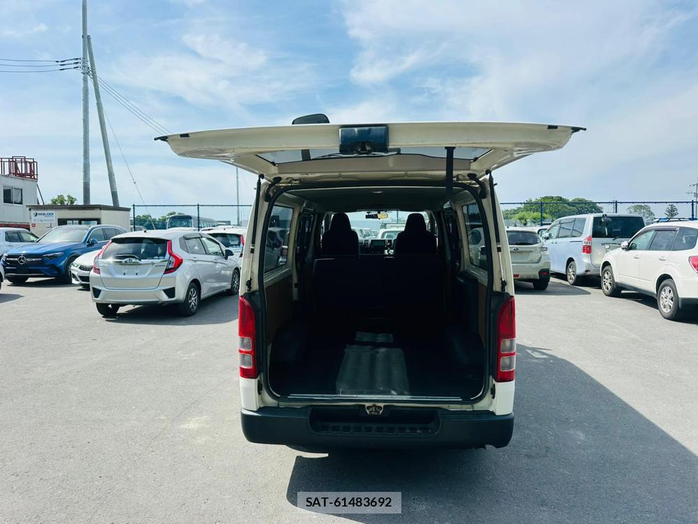 Toyota HIACE VAN 2019 7171825-26
