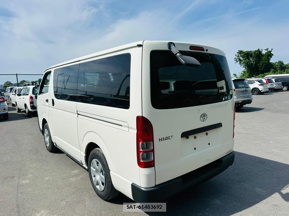 Toyota HIACE VAN 2019 7171825-2