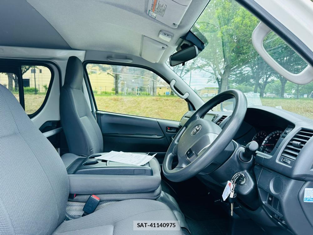 Toyota HIACE VAN 2019 6900460-11
