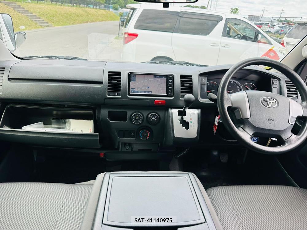 Toyota HIACE VAN 2019 6900460-12