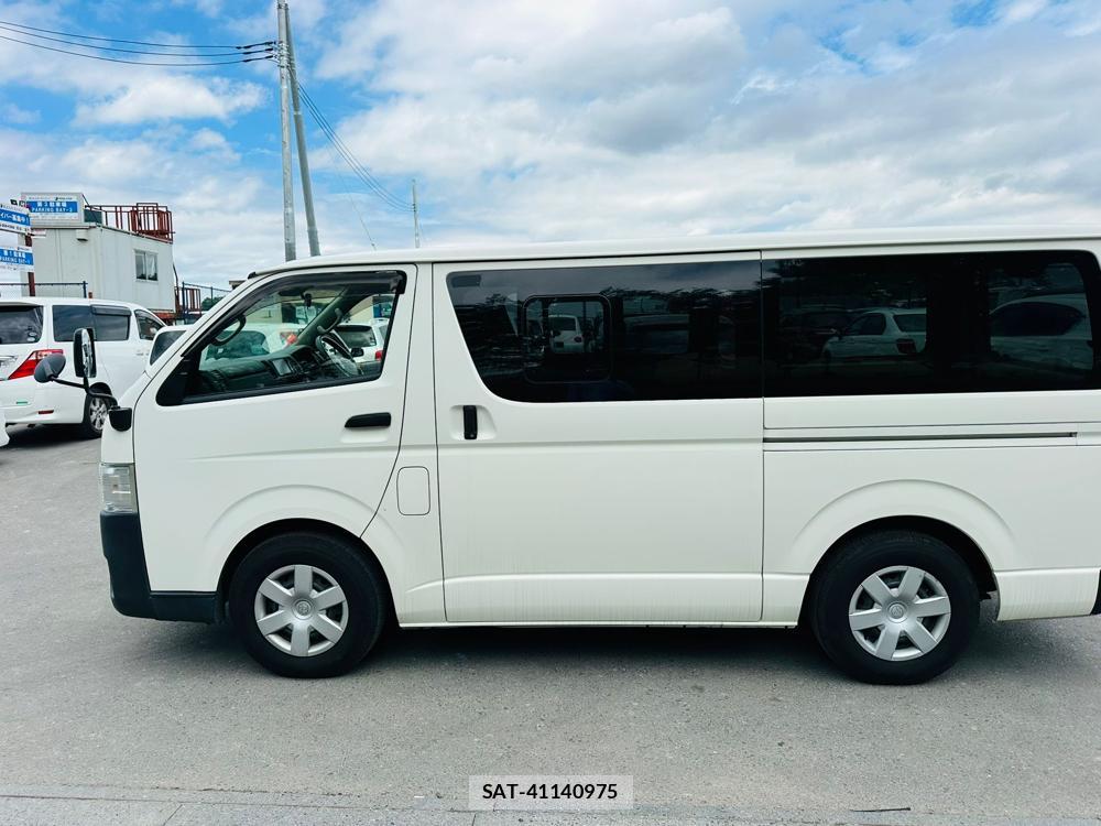 Toyota HIACE VAN 2019 6900460-1