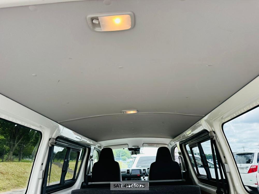 Toyota HIACE VAN 2019 6900460-24