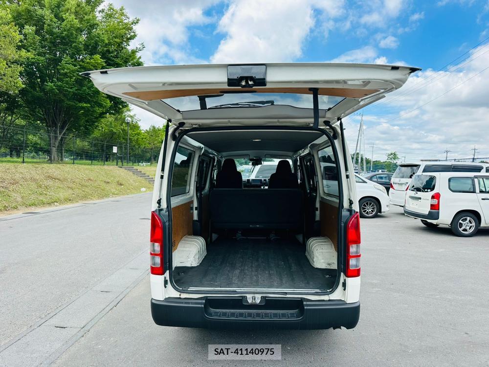Toyota HIACE VAN 2019 6900460-26