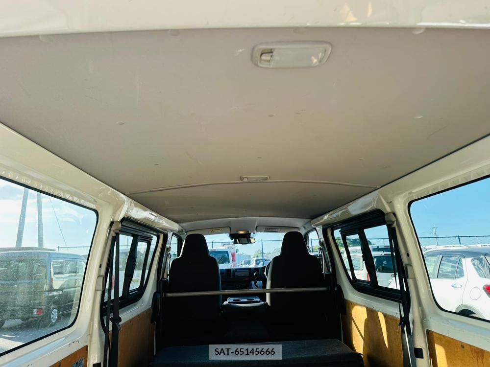 Toyota HIACE VAN 2019 6958149-24