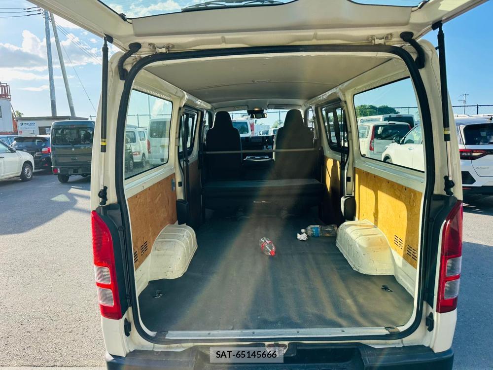 Toyota HIACE VAN 2019 6958149-25