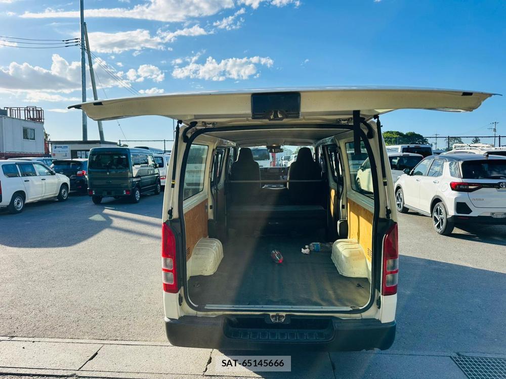 Toyota HIACE VAN 2019 6958149-26