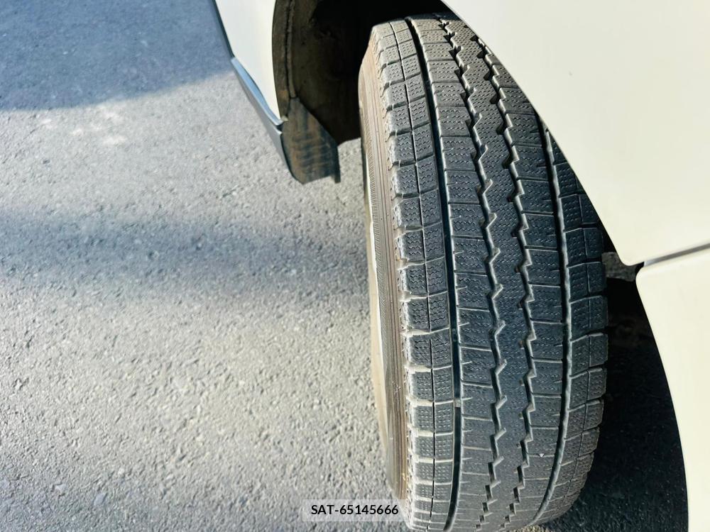 Toyota HIACE VAN 2019 6958149-31