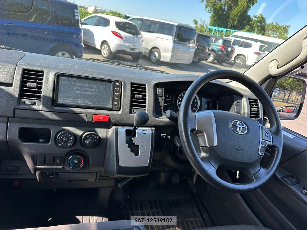 Toyota HIACE VAN 2020 7009994-13