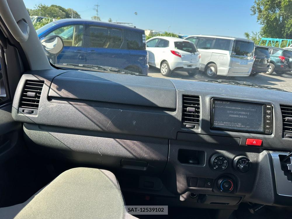 Toyota HIACE VAN 2020 7009994-17