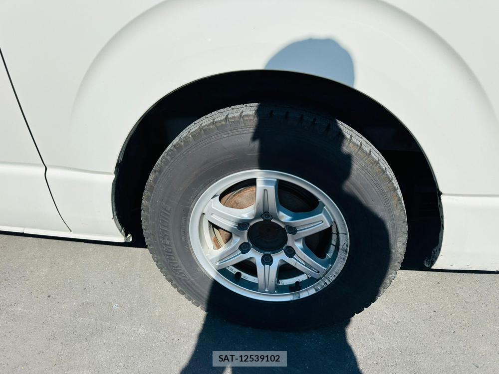 Toyota HIACE VAN 2020 7009994-30