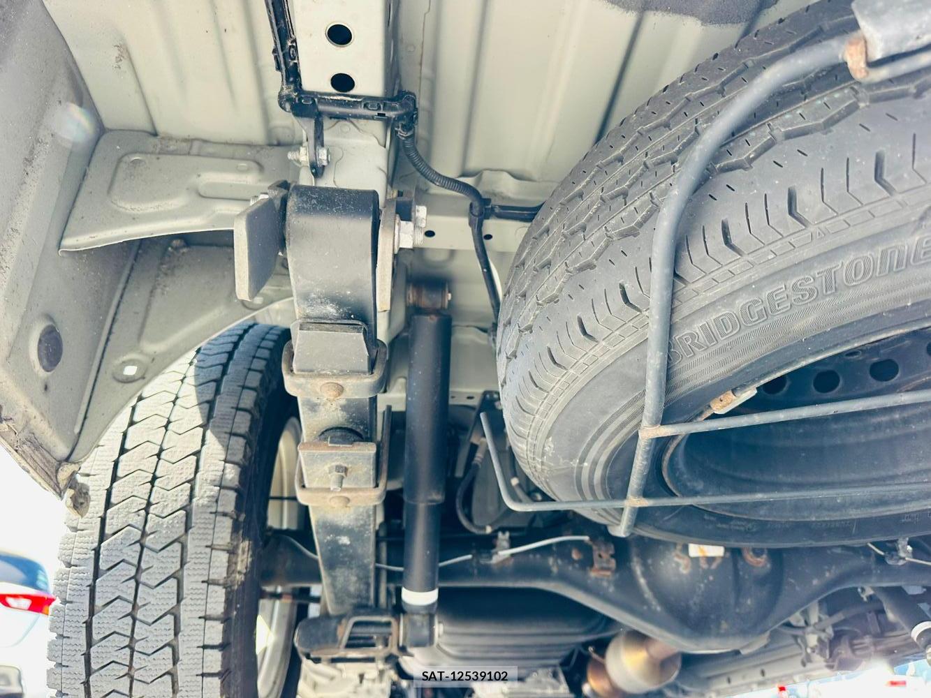 Toyota HIACE VAN 2020 7009994-35