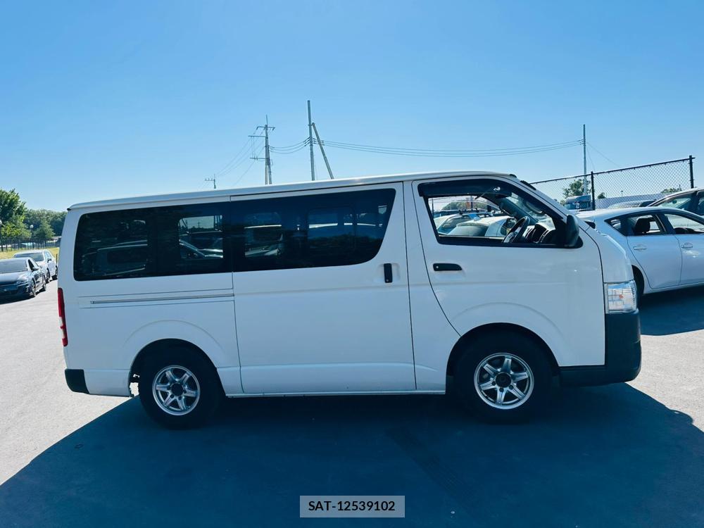 Toyota HIACE VAN 2020 7009994-5