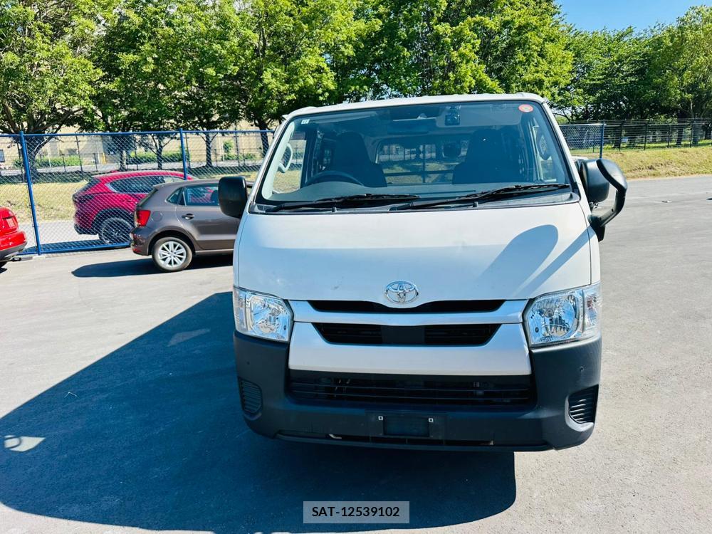 Toyota HIACE VAN 2020 7009994-7